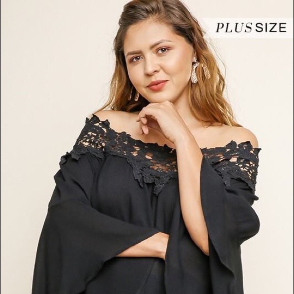 Umgee Curvy Cut Top